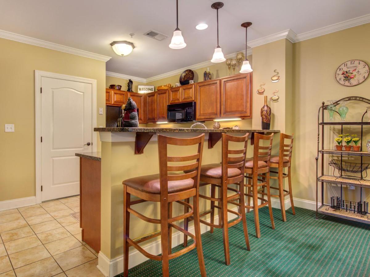 City Bear, 2Br, Pool, Spa, Downtown Gatlinburg, Sleeps 6 Apartment Ngoại thất bức ảnh